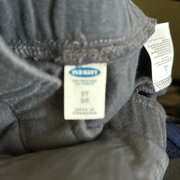 NWT Old Navy - Navy Blue Fleece-Lined cargo style knit pants. 5T - Picture 3 of 5